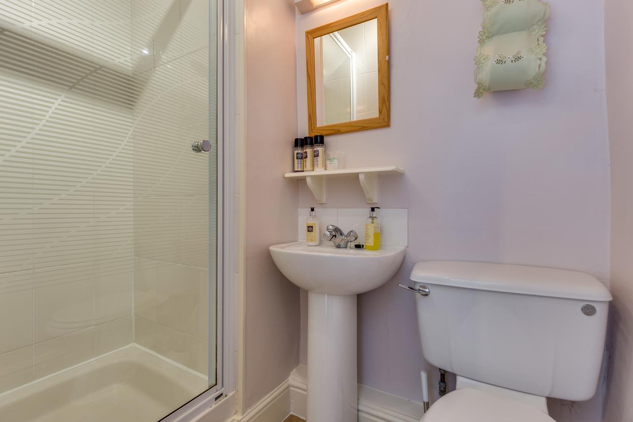 Ashleigh House Bed & Breakfast Уиндермер Екстериор снимка